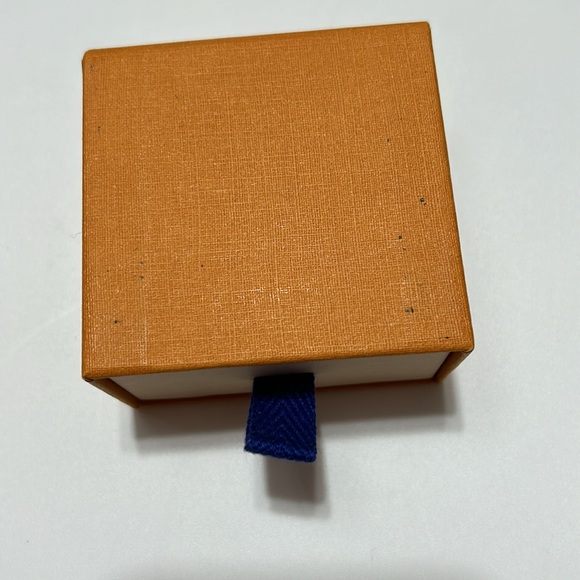 Louis Vuitton drawer pull box   2.5” x 2.5” - Picture 3 of 3